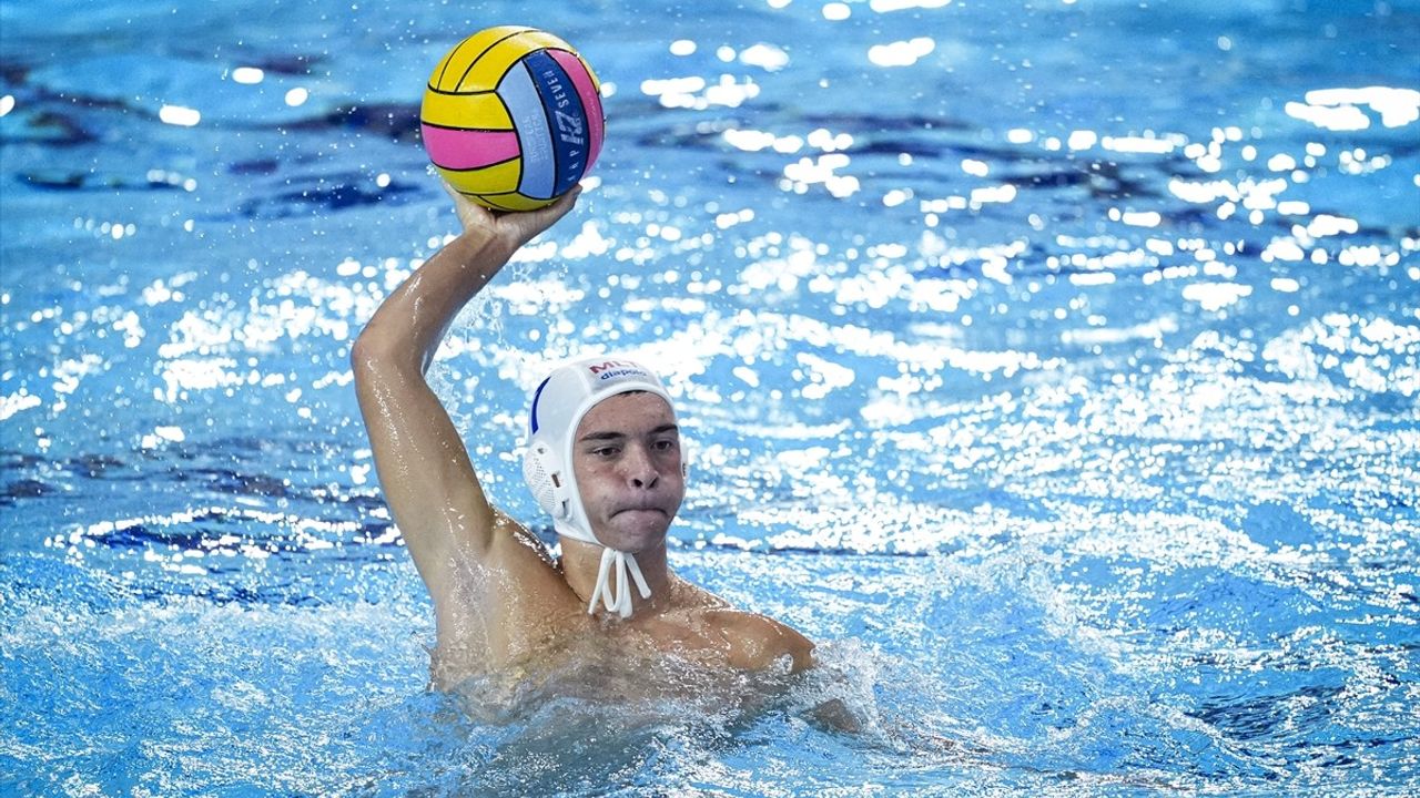 16 Yaş Altı Erkekler Avrupa Sutopu Şampiyonası İstanbul'da Başladı