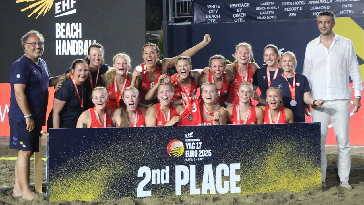 17 Yaş Altı EHF Avrupa Plaj Hentbolu Şampiyonası Sonuçlandı