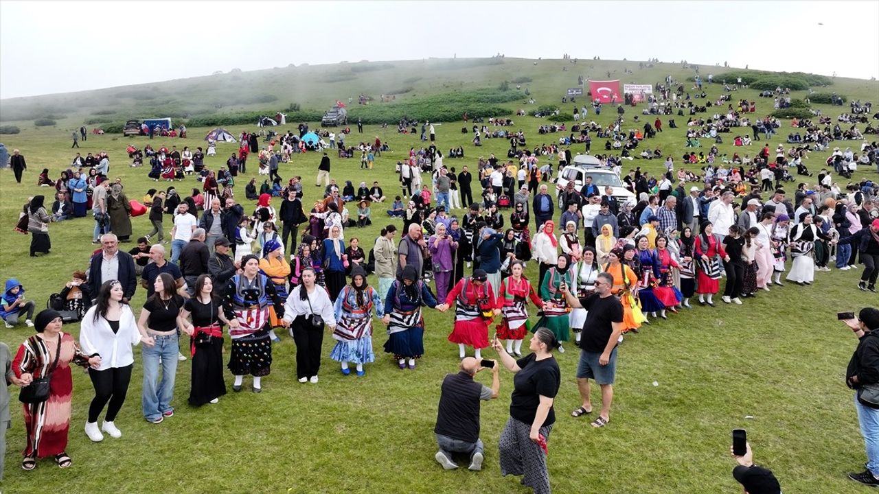 204. Geleneksel Sis Dağı Kültür Şenlikleri Trabzon'da Coşkuyla Kutlandı