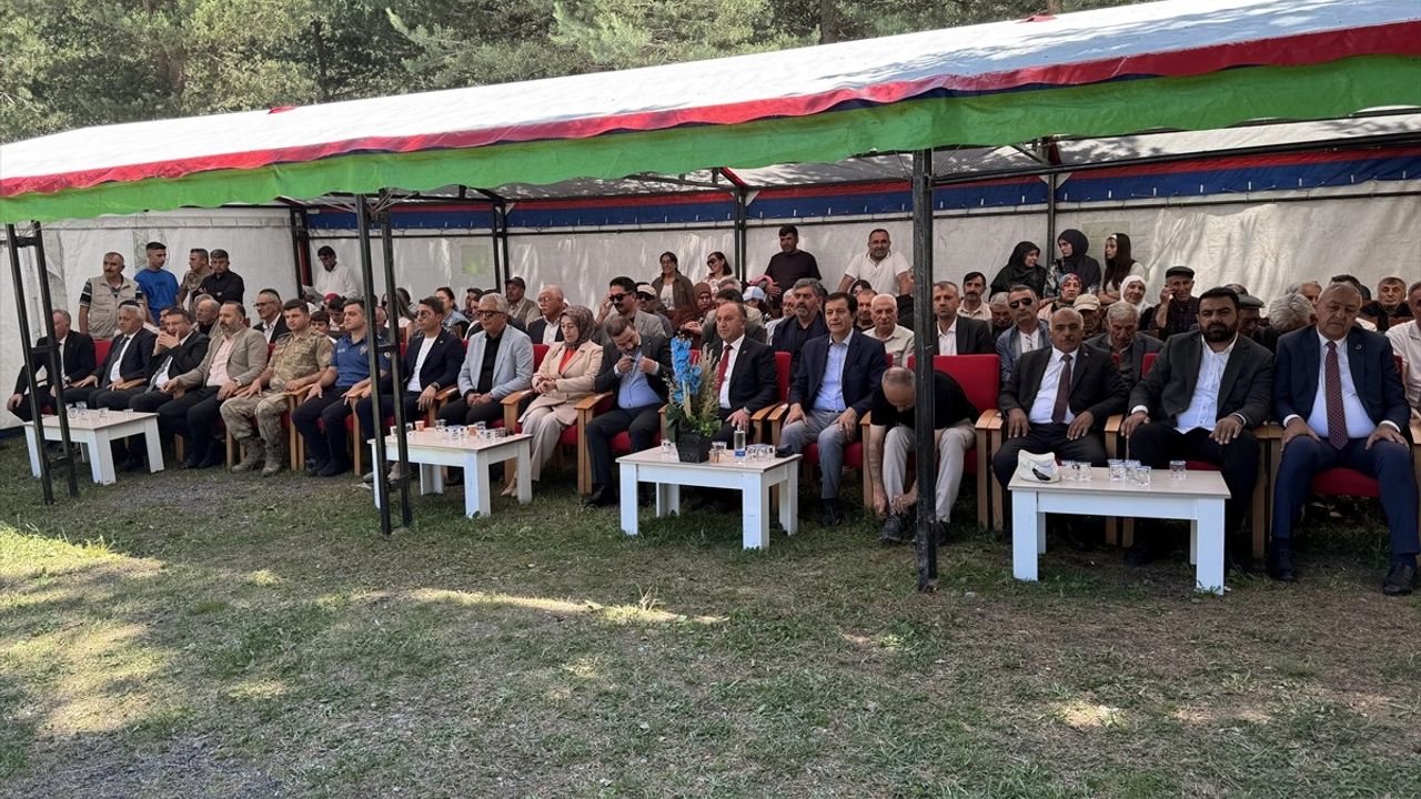 5. Hanaklı Aşık Mazlumi Anma Şenlikleri Ardahan'da Coşkuyla Gerçekleşti