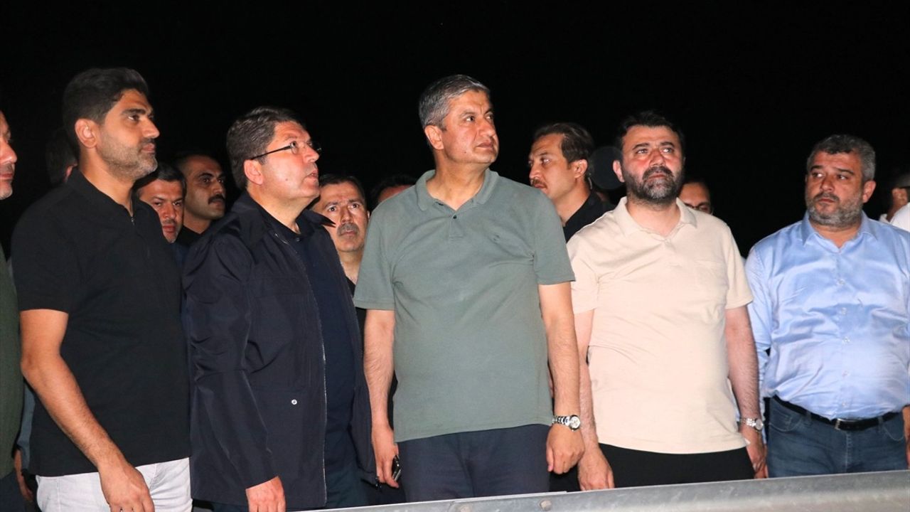 Adalet Bakanı Tunç: 33 İl'de Orman Yangınları Üzerine Adli Soruşturmalar Başlatıldı