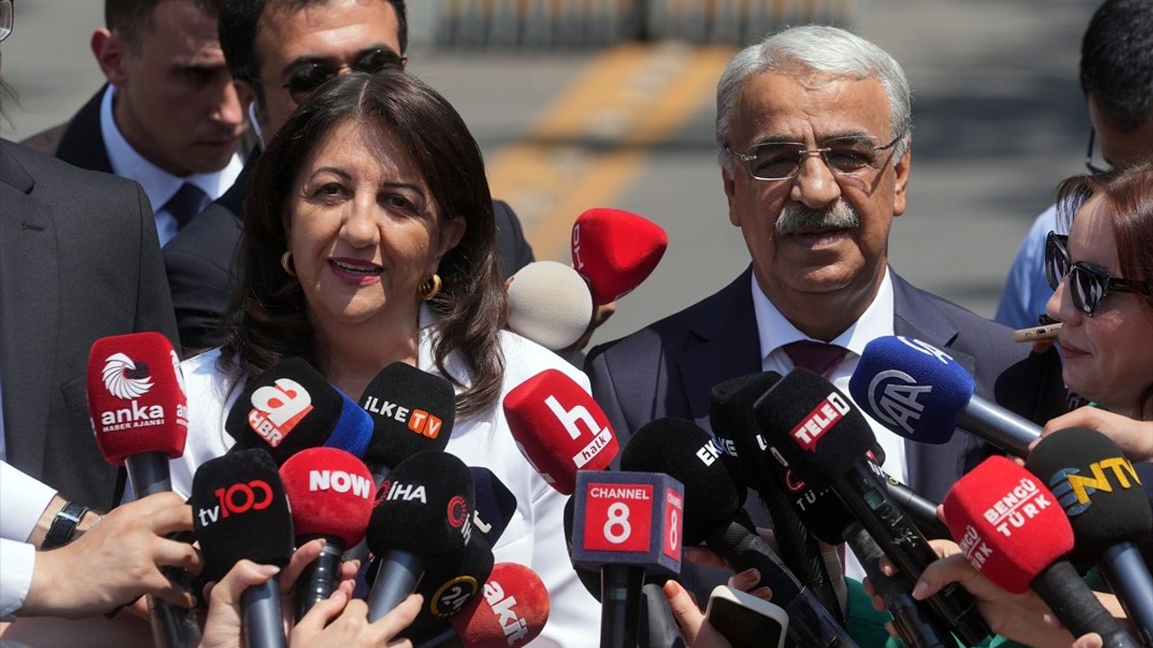 Adalet Bakanı Tunç, DEM Parti Heyetini Kabul Etti