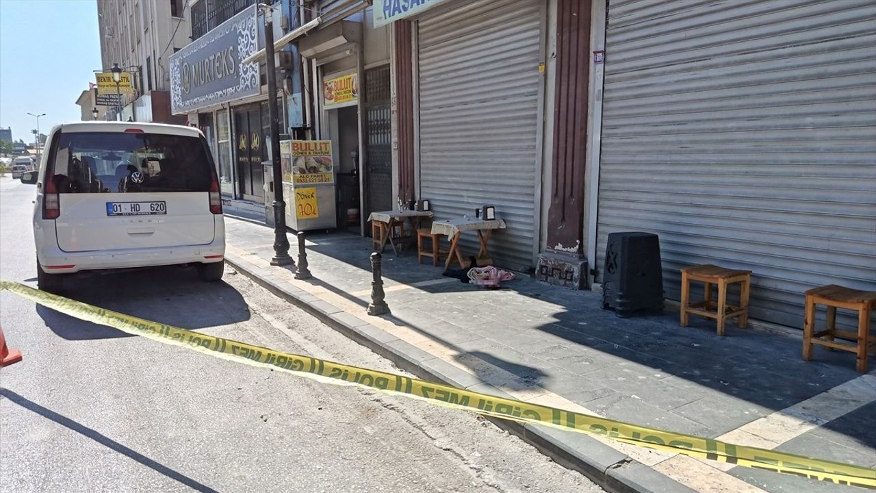 Adana'da Komşu Kavgası: Esnaf Tabancayla Yaralandı