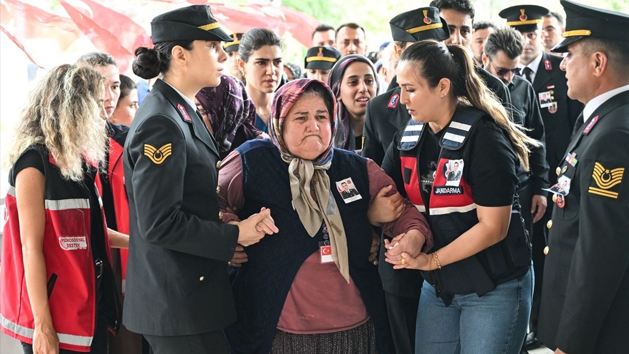 Adana'da Şehit Jandarma Uzman Çavuş Mehmet Ali Yıldırım'ın Cenazesi Defnedildi