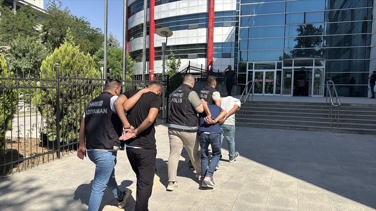 Adıyaman'da Uyuşturucu Operasyonunda 3 Şüpheli Yakalandı