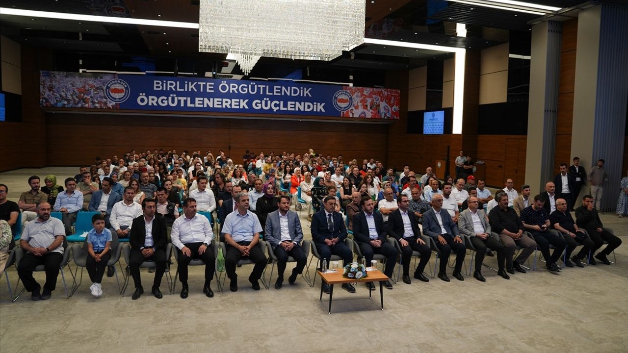 AK Parti'li Serkan Bayram'ın Hayatı 'Buğday Tanesi' Filminde Canlandırıldı