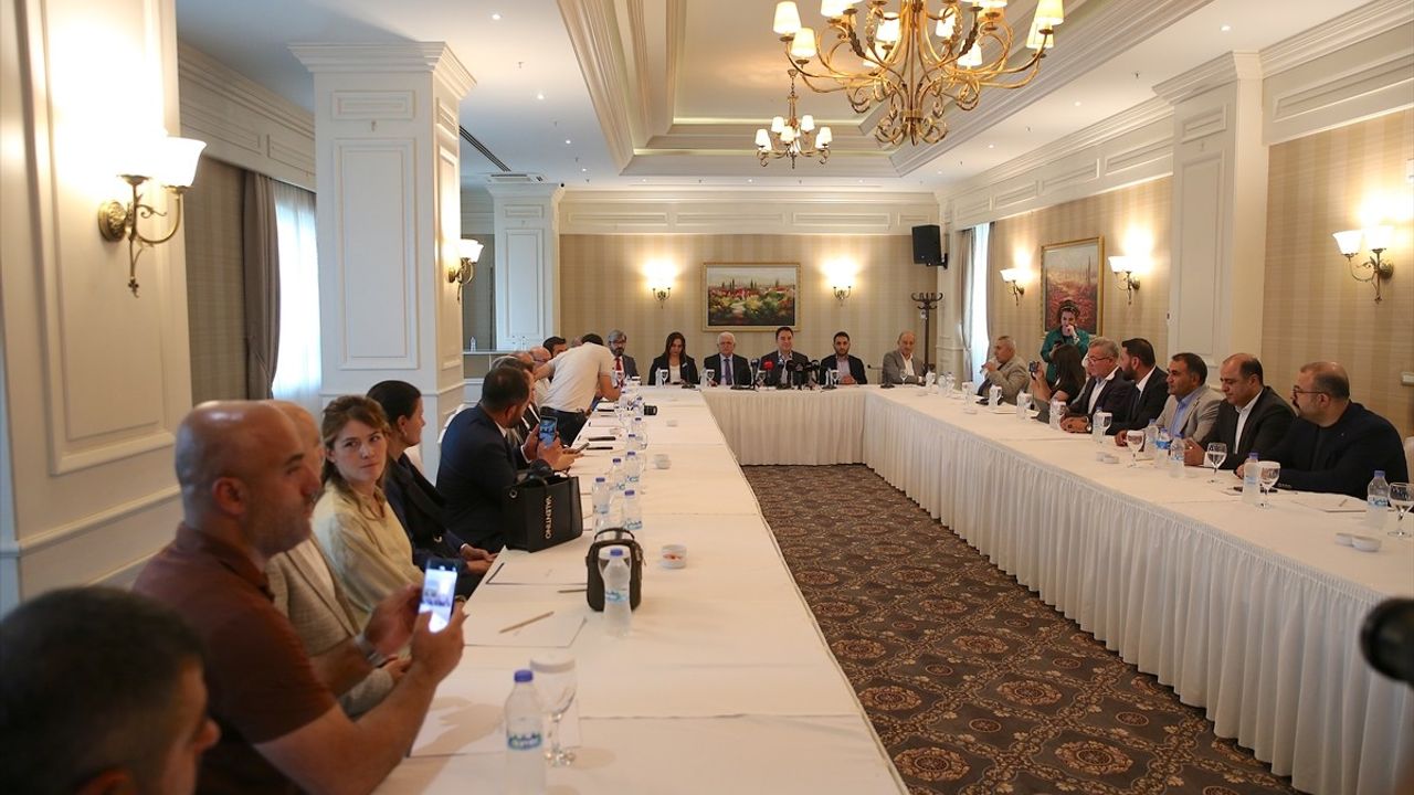 Ali Babacan: Terörsüz Türkiye Sürecine Destek Vereceğiz