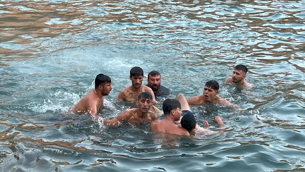 Antalya'da Denizcilik ve Kabotaj Bayramı Coşkuyla Kutlandı