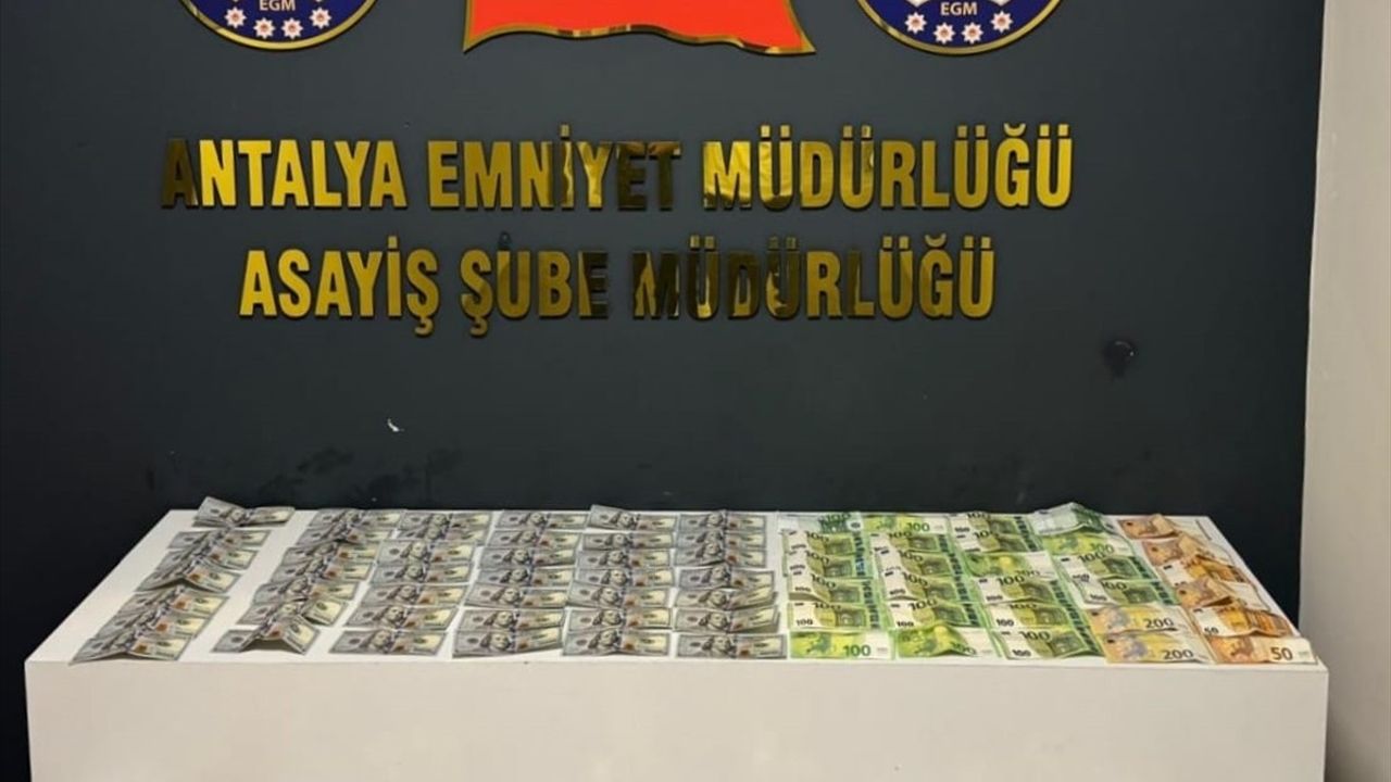 Antalya'da Hırsızlık Şüphelisi 1 Kişi Tutuklandı