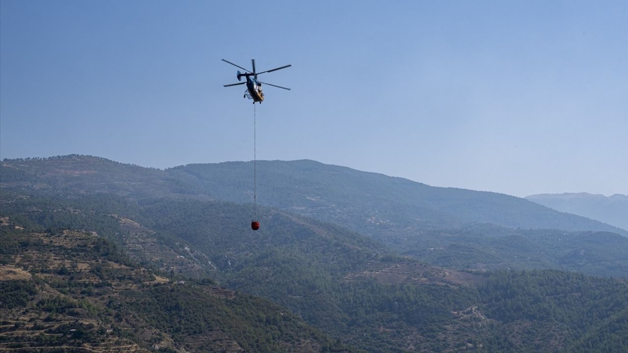 Antalya'daki Orman Yangını Kontrol Altına Alındı