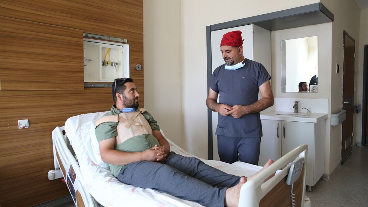 Aort Damarı Genişleyen Genç Hasta, 4 Saatlik Ameliyatla Sağlığına Kavuştu