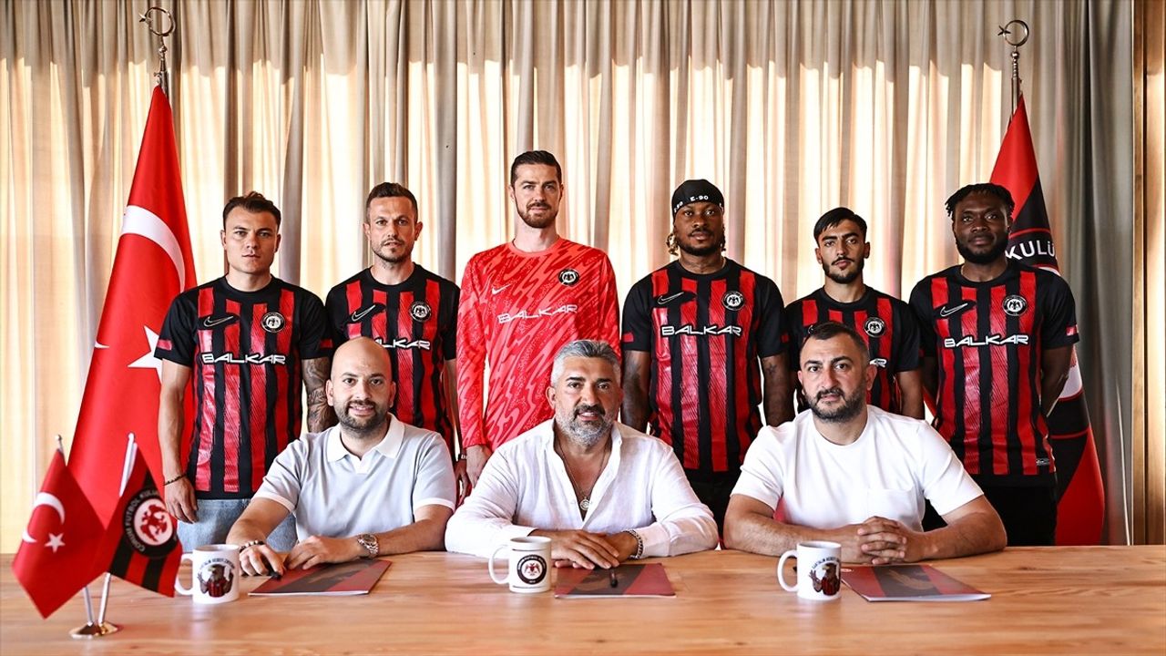Arca Çorum FK, 6 Futbolcuyla Anlaşma Sağladı