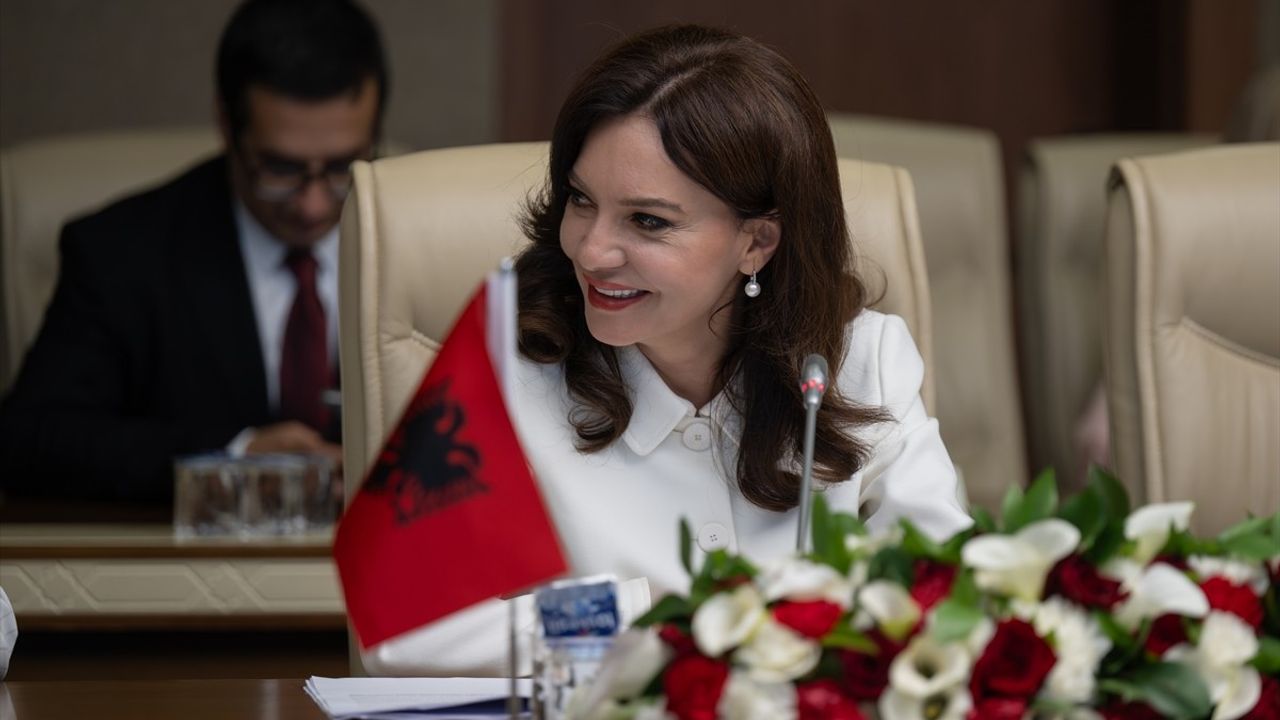 Arnavutluk Meclis Başkanı Spiropali, TBMM Komisyon Başkanı Tipioğlu ile Görüştü