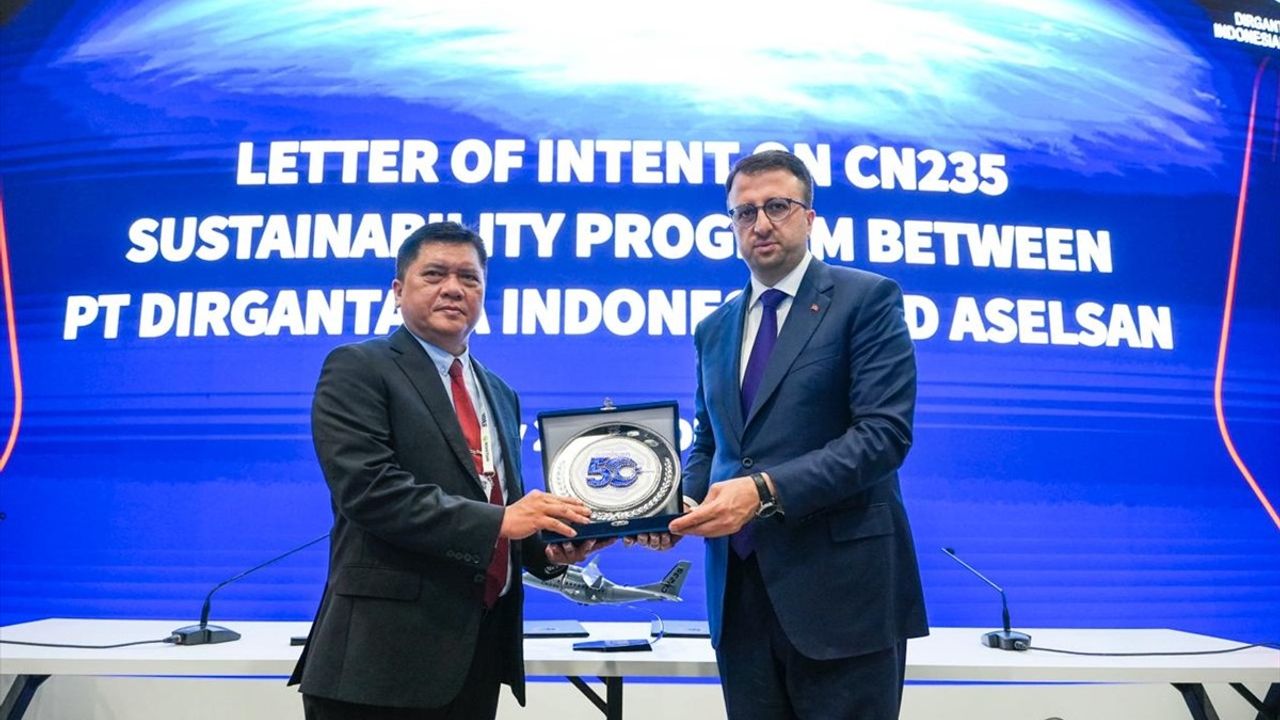 ASELSAN, Endonezya'nın CN235 Uçaklarına Yeni Teknolojiler Entegre Ediyor