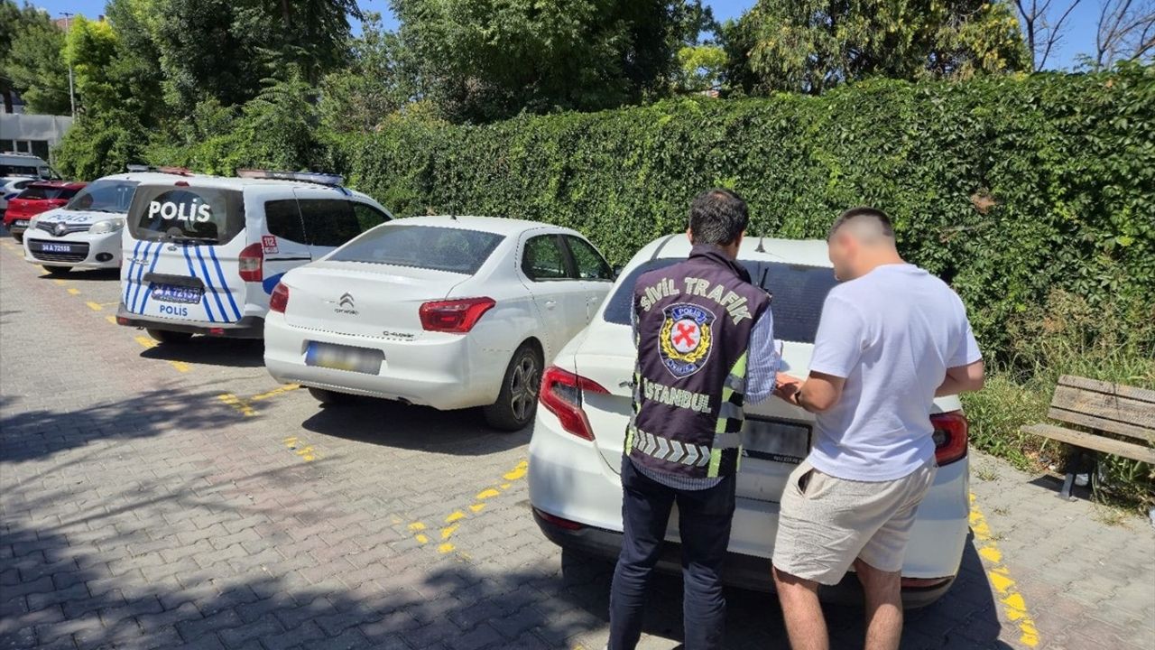 Avcılar'da Makas Atan Sürücüye Rekor Ceza: 11 Bin 253 Lira