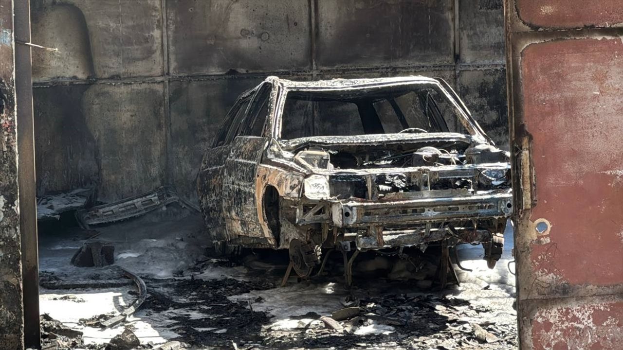 Avcılar'da Yangın Faciası: İtfaiye Ekipleri Anında Müdahale Etti