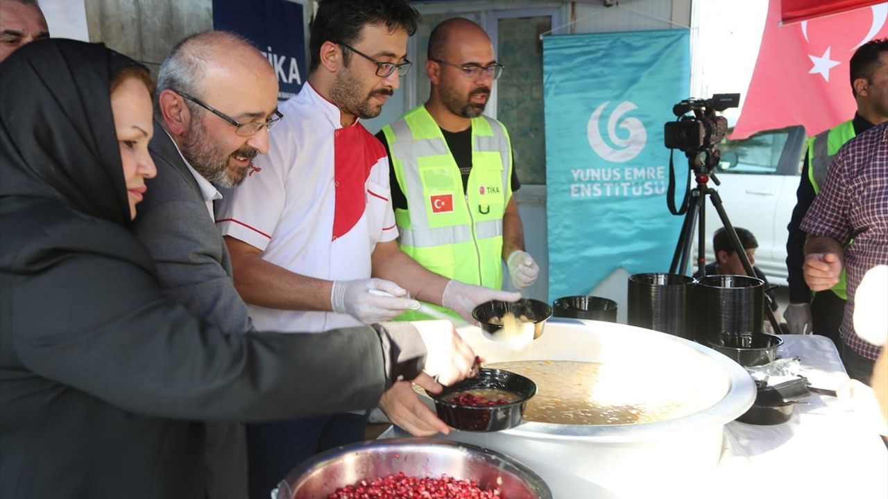 Bağdat’ta Aşure Dayanışması: Yunus Emre Kültür Merkezi'nden Sıcak İkram