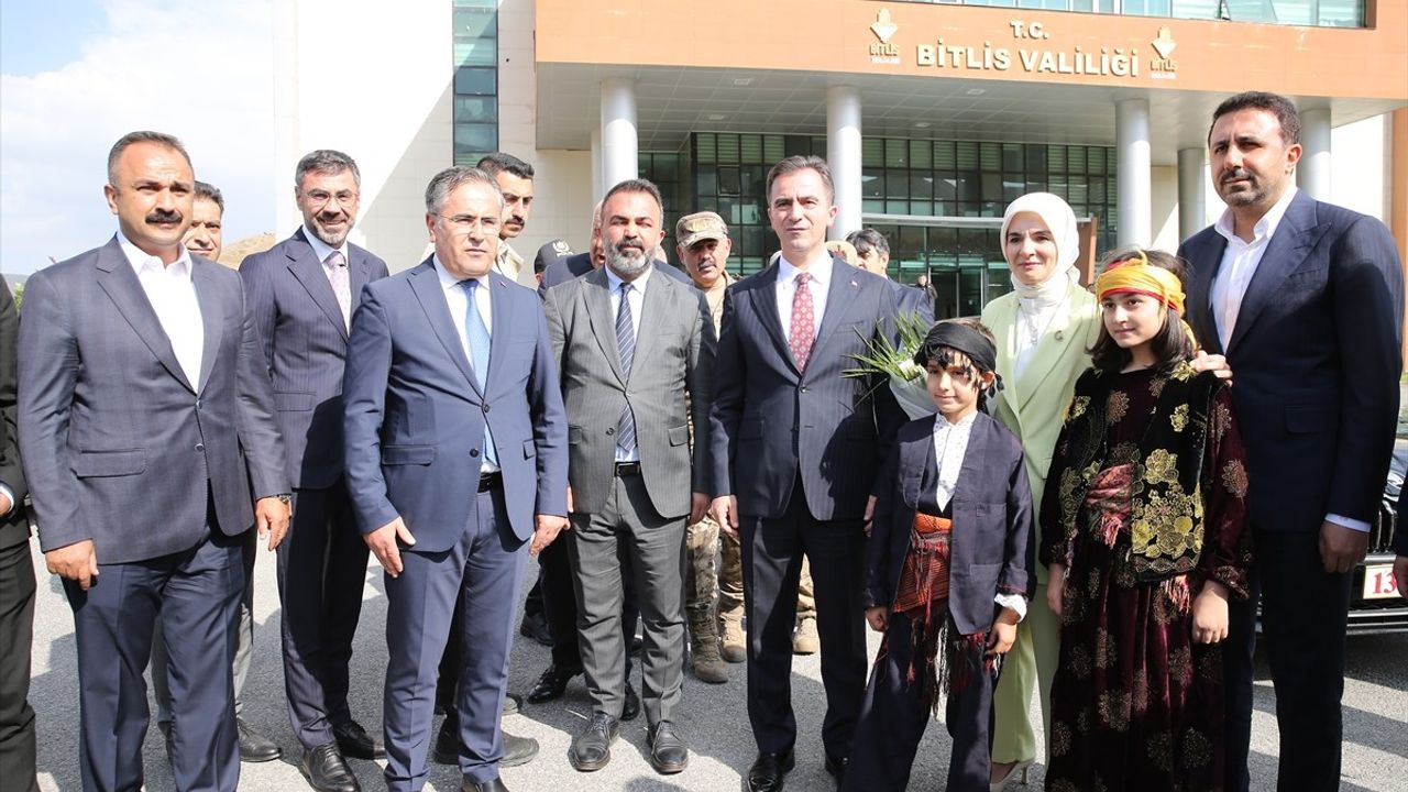 Bakan Göktaş'tan Bitlis'te Önemli Açıklamalar: Yarım Zamanlı Çalışma Yönetmeliği