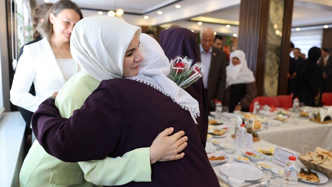 Bakan Göktaş'tan Muş'ta Şehit ve Gazilere Destek Vurgusu