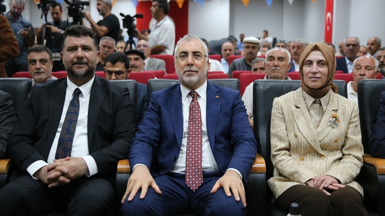 Bakan Işıkhan'dan Muş'ta Terörsüz Türkiye Vurgusu