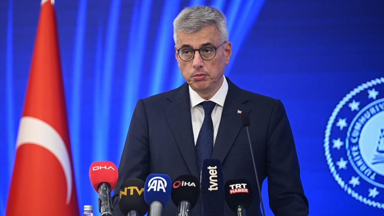 Bakan Memişoğlu'ndan Bağımlılıkla Mücadeleye Yönelik Önemli Adım