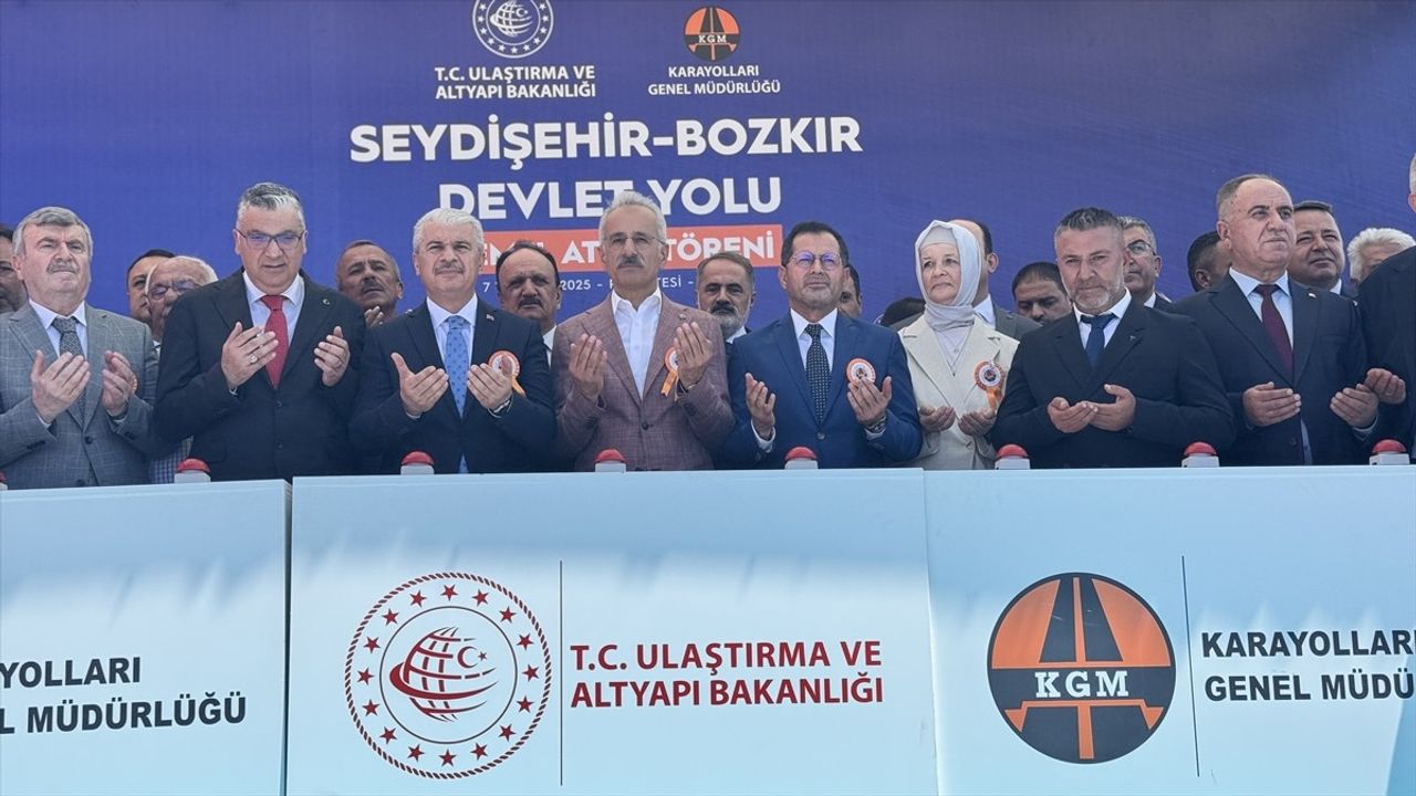 Bakan Uraloğlu, Konya'da 176 Milyar Dolar Yatırımları Açıkladı