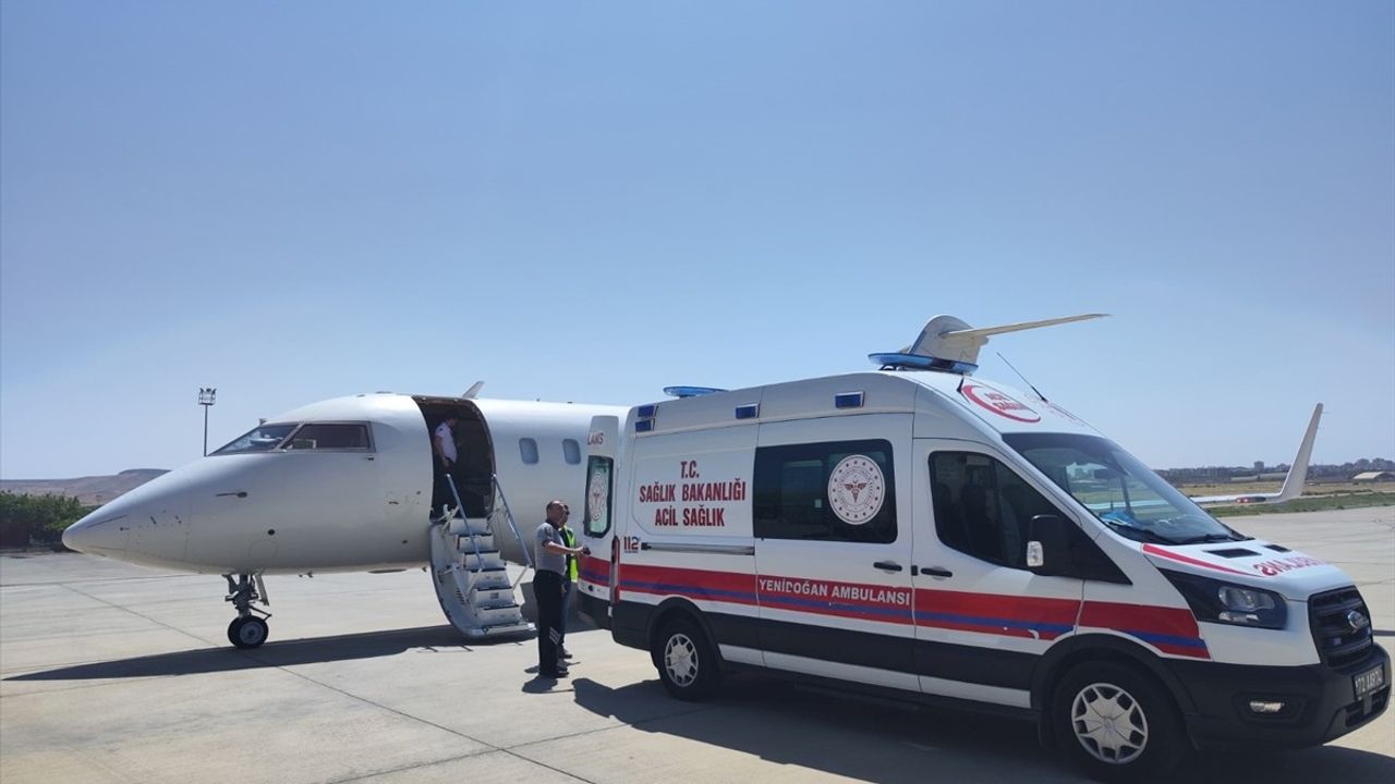 Batman'da 33 Günlük Bebek Ambulans Uçakla İstanbul'a Sevk Edildi