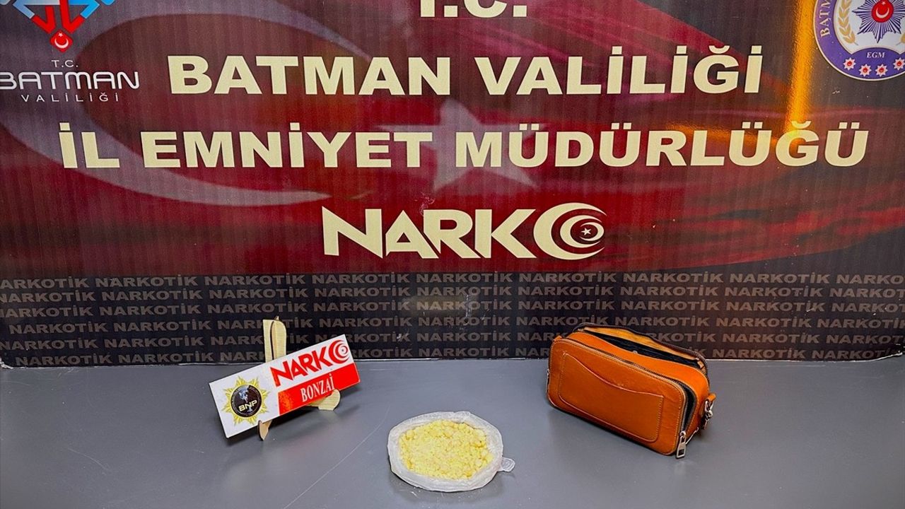 Batman Havalimanı'nda Uyuşturucu ile Yakalanan Zanlı Tutuklandı