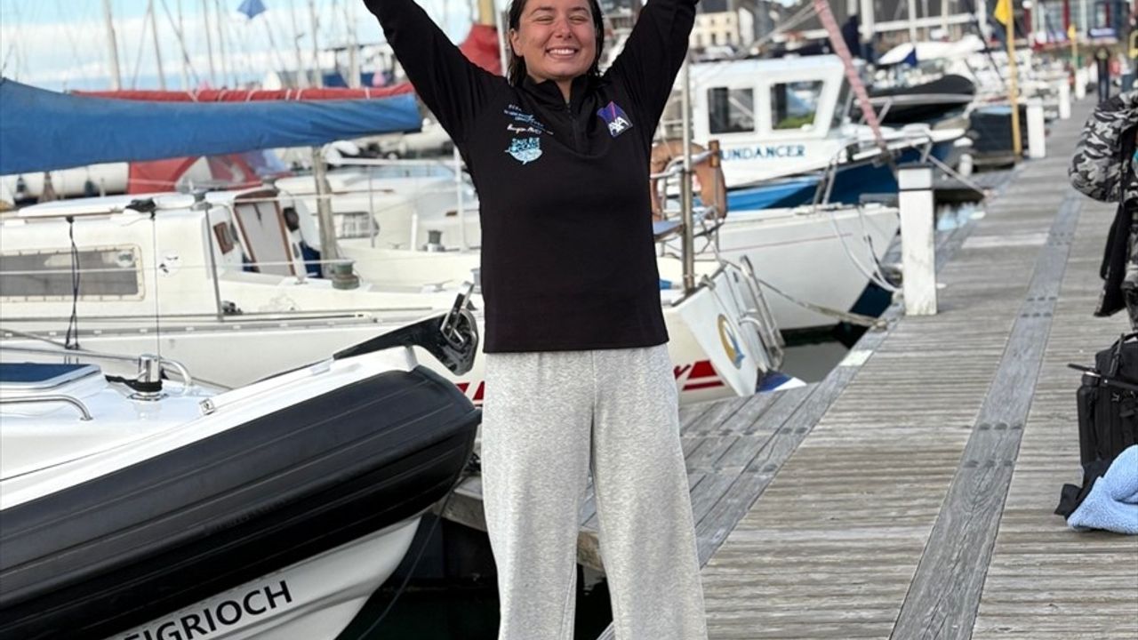 Bengisu Avcı, Kuzey Kanalı'nı Geçerek Tarihe Geçti