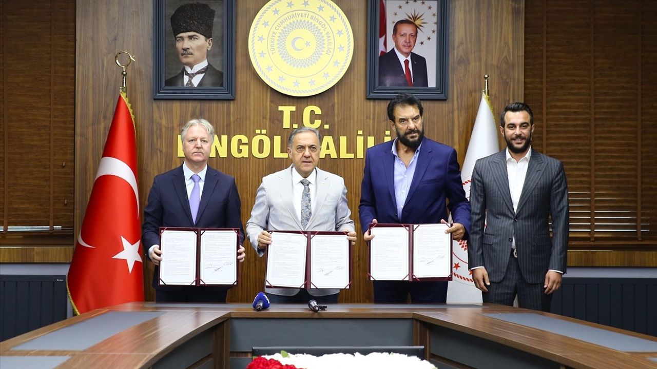 Bingöl'de Hayırsever İş İnsanı 8 Derslikli Okul Yaptıracak