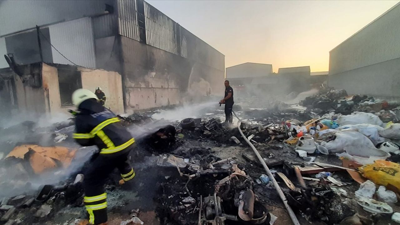 Burdur'da Motosikletten Başlayan Yangın Korkuttu