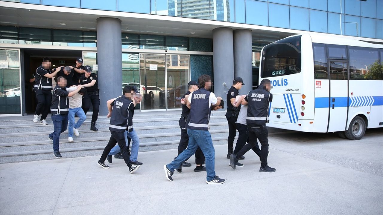 Bursa'da 'Çetkinler' Suç Örgütü Çökertildi: 17 Tutuklama
