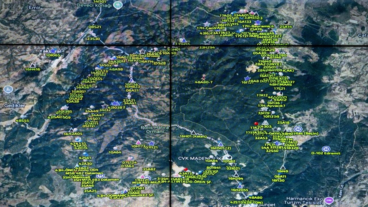 Bursa Harmancık'taki Orman Yangınına Yoğun Müdahele