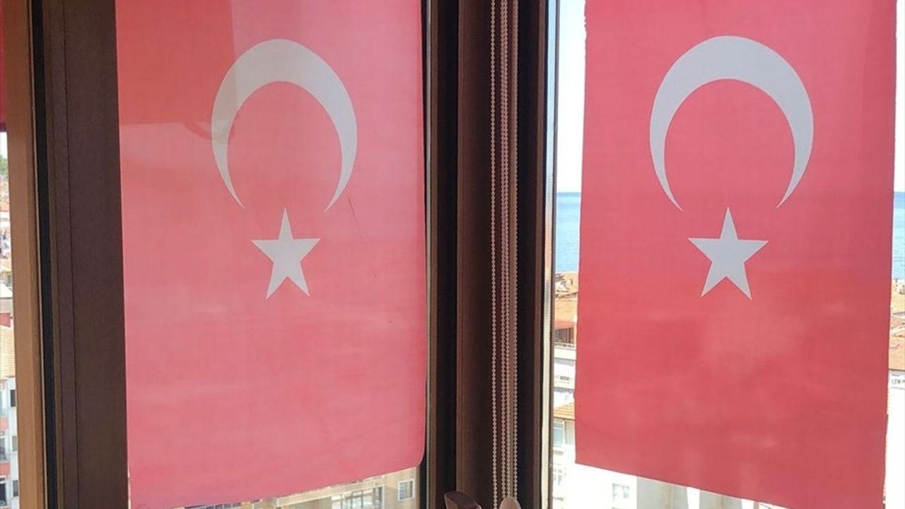 Büyükgümüş'ten 'Kardeşlik İklimi' ve Bayrak Çağrısı: Her Evde Bir Bayrak Dalgalansın! 