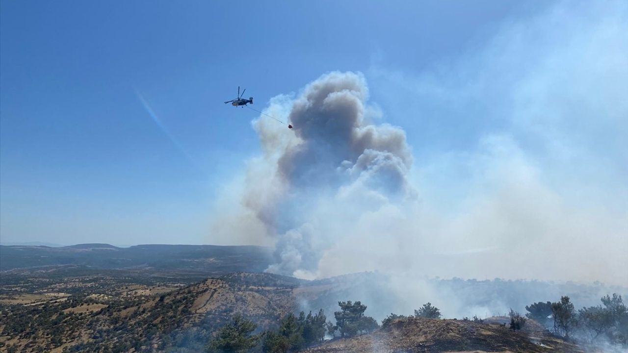 Çanakkale'deki Orman Yangınına Hızla Müdahale Ediliyor