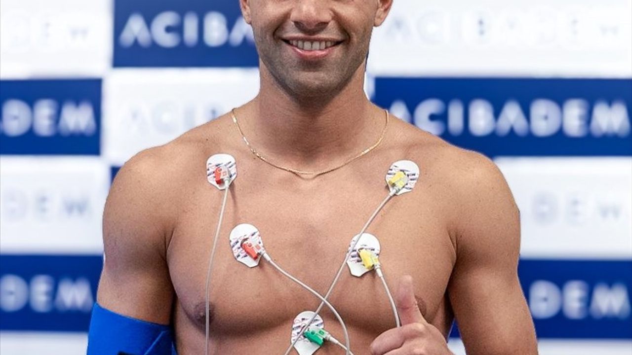 Çaykur Rizespor, Kaleci Erdem Canpolat'ı Transfer Etti