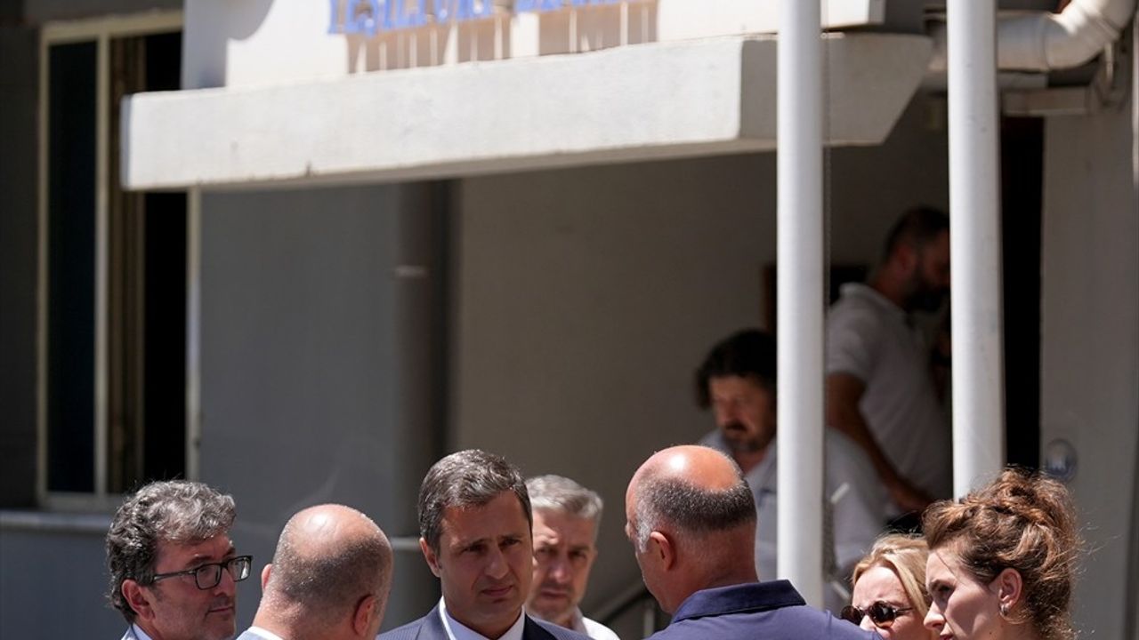 CHP'den İzmir Büyükşehir Belediyesi Soruşturmasına Destek