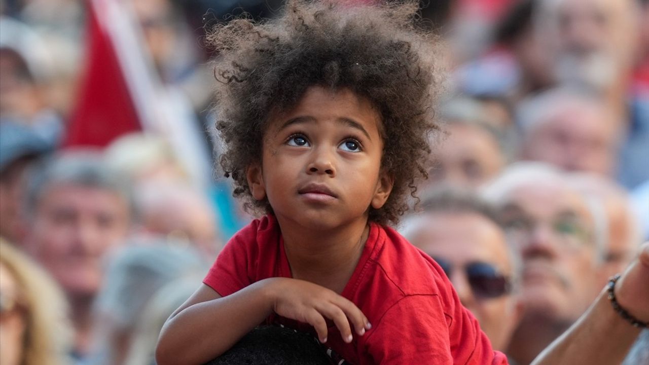 CHP Genel Başkanı Özel, Cumhurbaşkanlığı Aday Ofisi'nin Açılışında Önemli Açıklamalar Yaptı