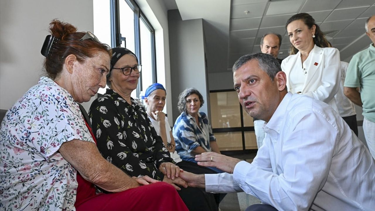 CHP Genel Başkanı Özgür Özel'den Mehmet Murat Çalık'ın Tedavisine Destek