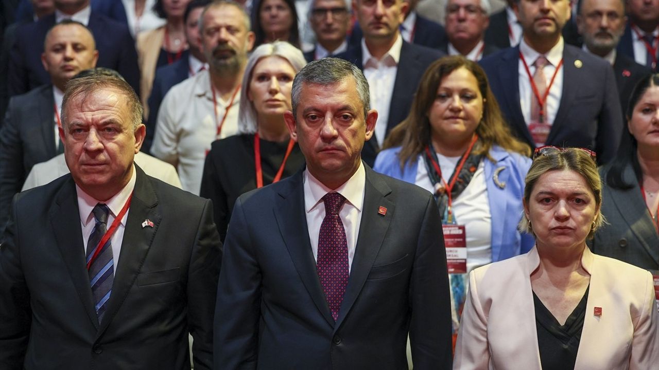 CHP Genel Merkezi'nde Belediye Başkanları Toplantısı Yapıldı