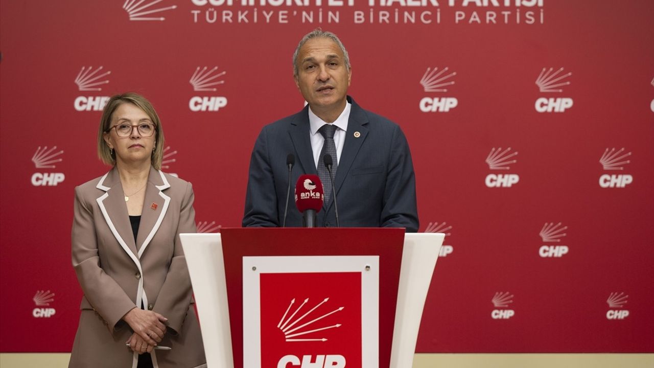 CHP'li Özçağdaş: YKS'ye Başvuranların Sayısı Düşüyor