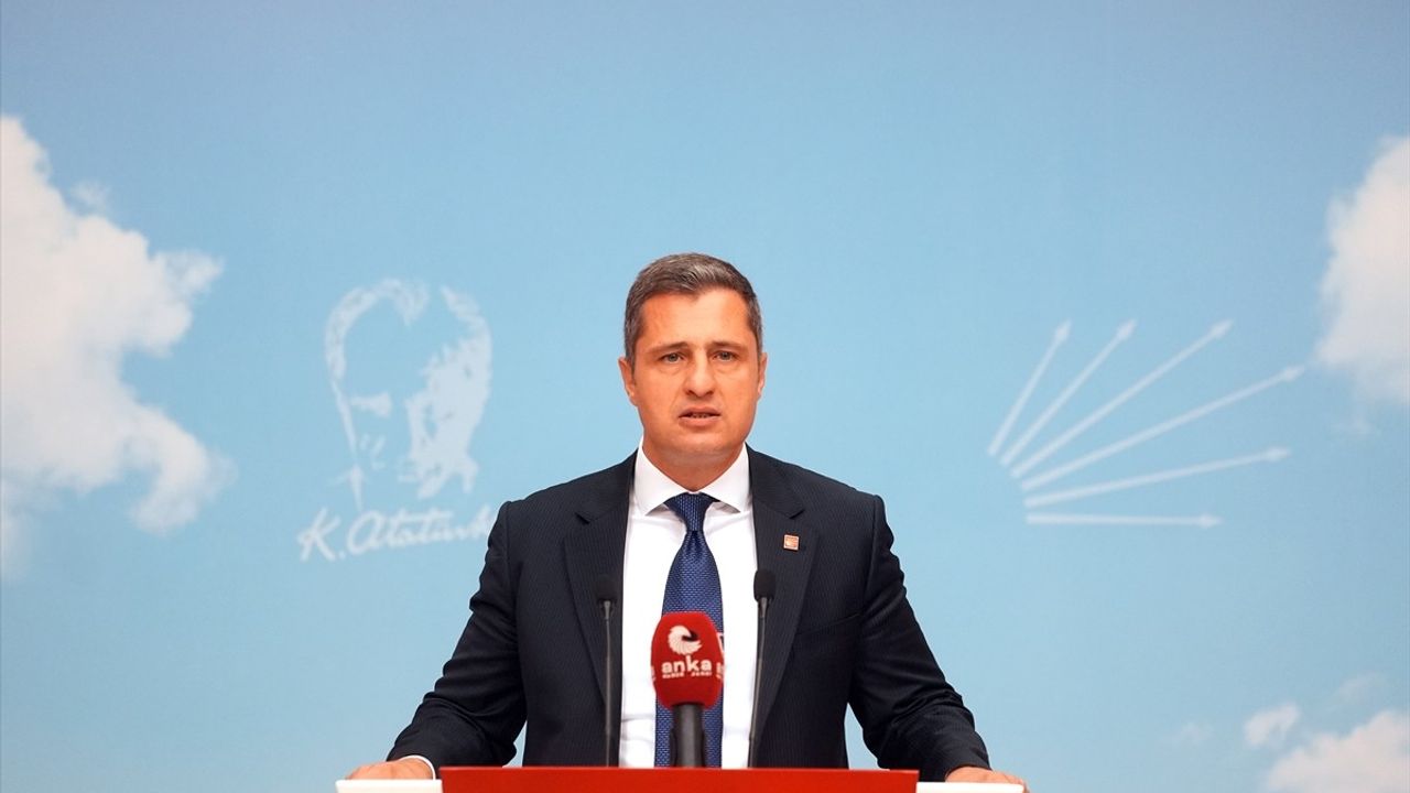 CHP Sözcüsü Yücel'den Basın Toplantısı: 'Demokrasiyi Savunmasından Dolayı Suçlamayın'