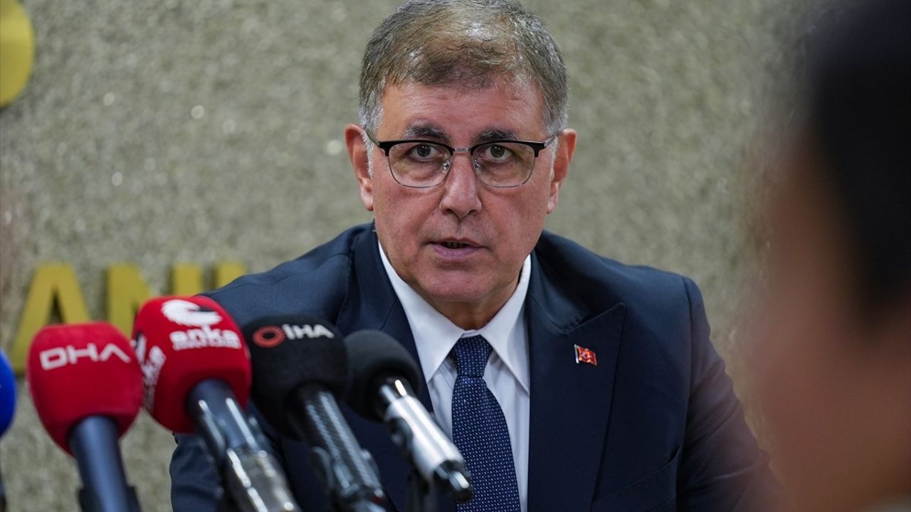 CHP Sözcüsü Yücel: İzmir Büyükşehir Belediyesi Yolsuzluk Soruşturması Siyasi