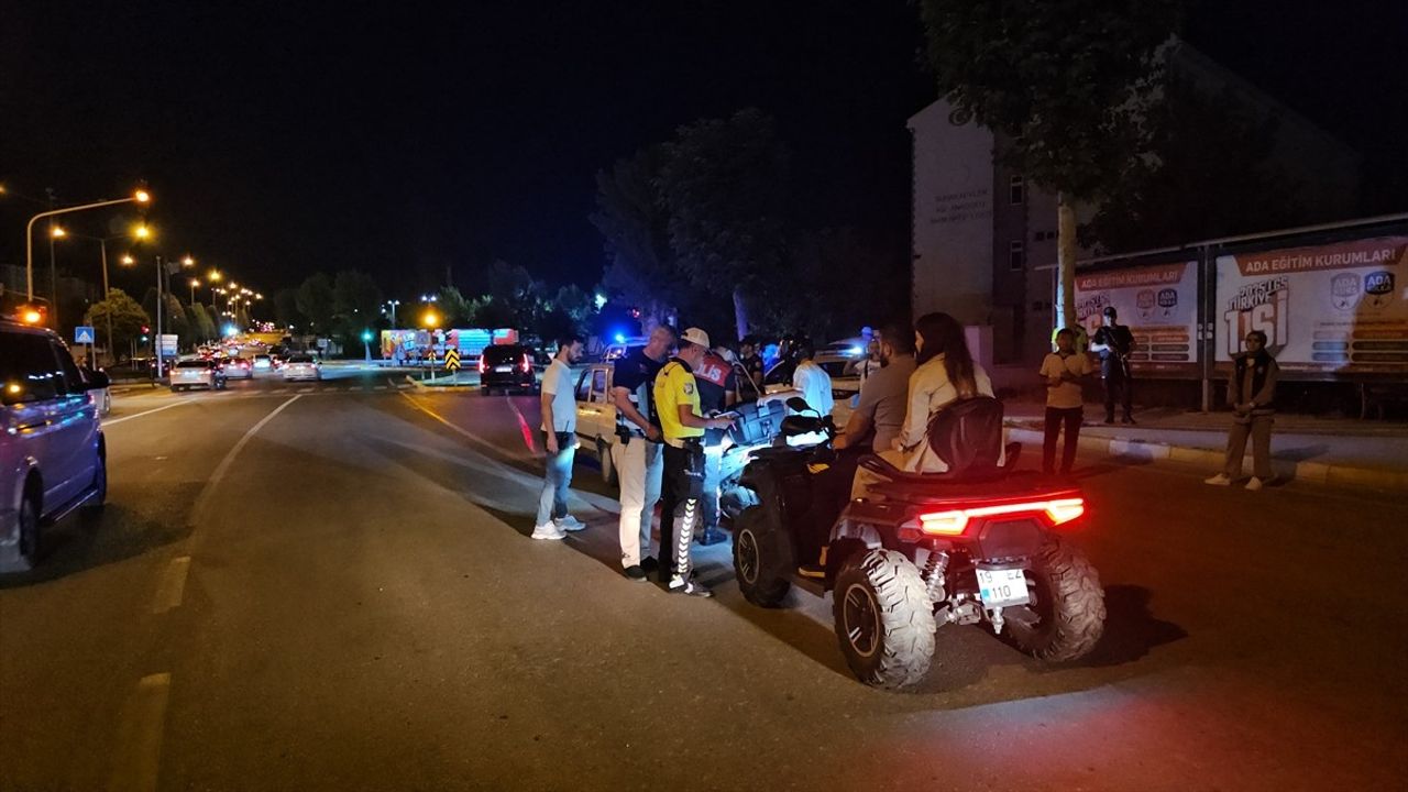 Çorum'da 517 Polisle Asayiş Uygulaması: 2 Aranan Kişi Yakalandı