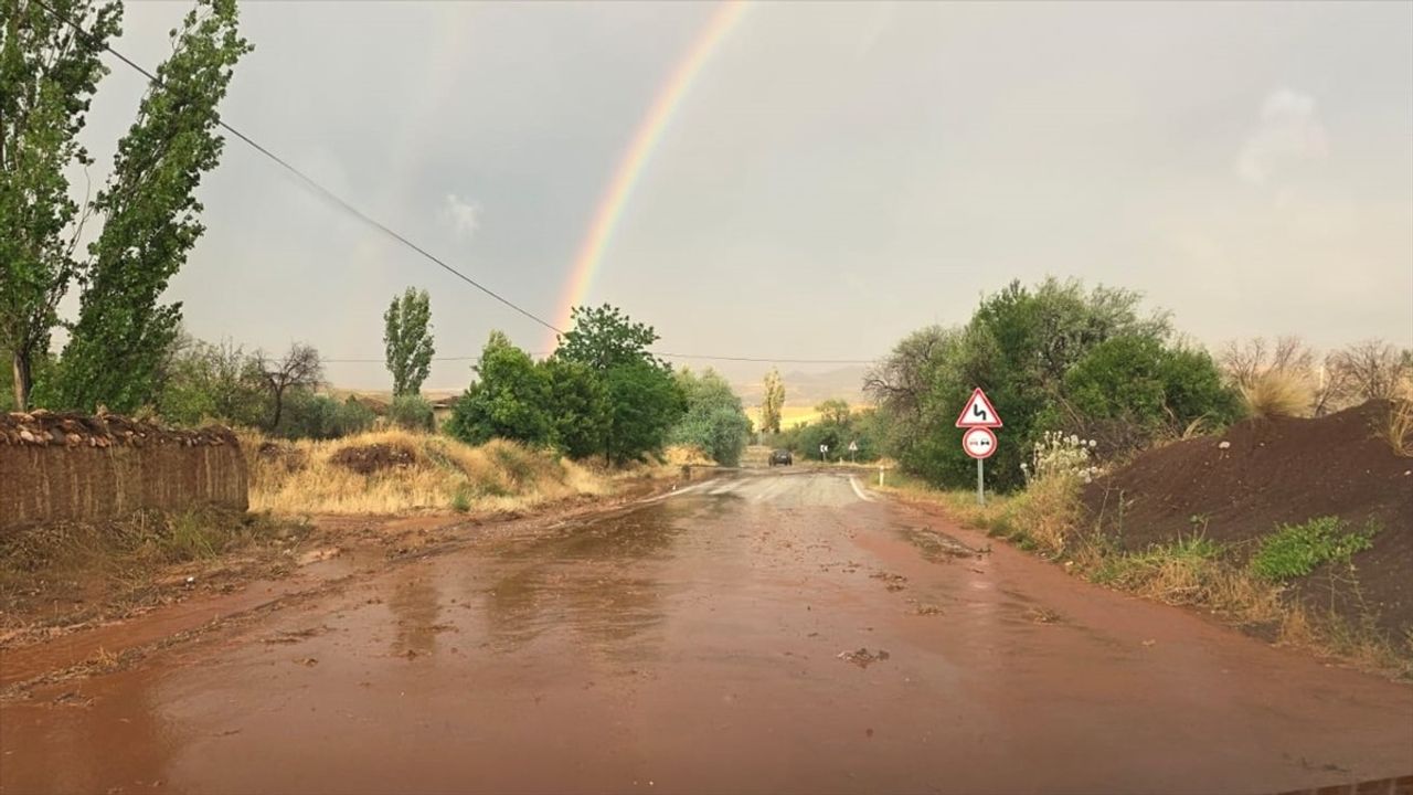 Çorum'da Sağanak Yağışlar Taşkınlara Yol Açtı