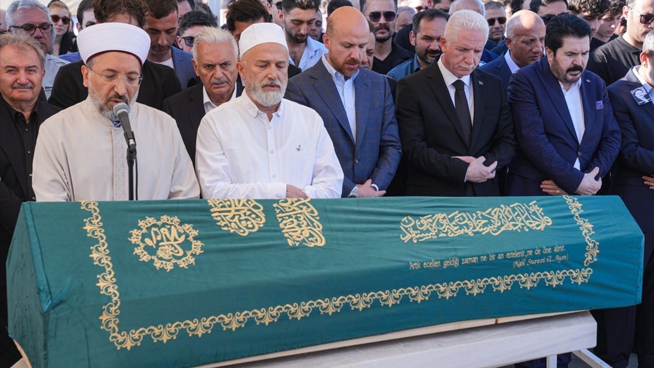 Cumhurbaşkanı Başdanışmanı Yiğit Bulut'un Cenaze Töreni İstanbul'da Gerçekleşti