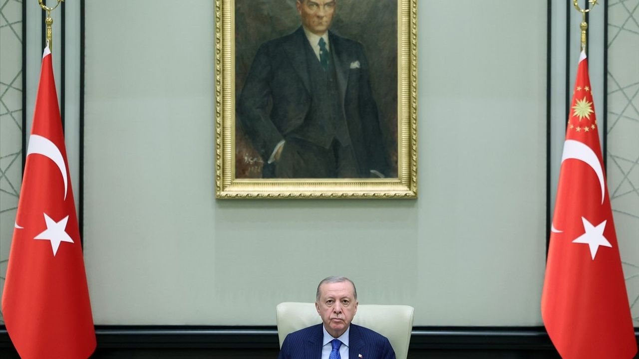 Cumhurbaşkanlığı Kabinesi Toplandı: Kritik Görüşmeler Başladı