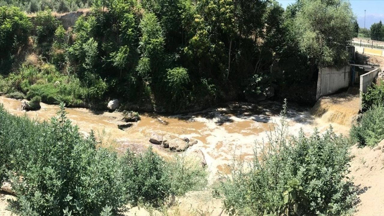 DESKİ'ye Çiftçilerin Sulama Suyunu Kirlettiği İçin 1,67 Milyon Lira Ceza