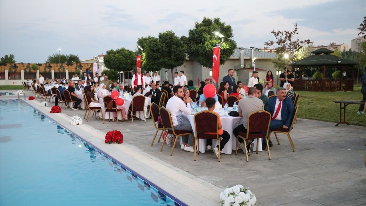 Diyarbakır'da Şehit Aileleri ve Gazilerle Anma Etkinliği