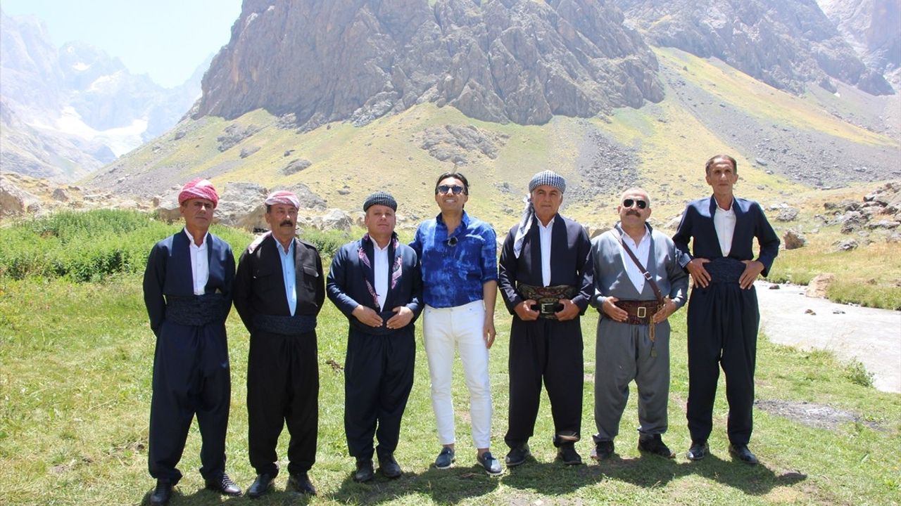 Dosso Dossi, Hakkari'nin Güzelliklerini Dünya ile Buluşturuyor